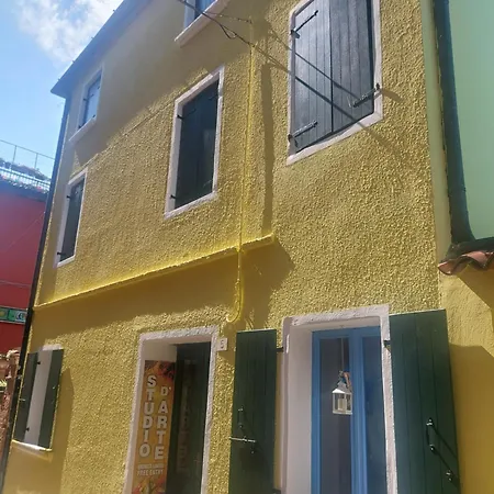 Casa Fiorella Apartment *
